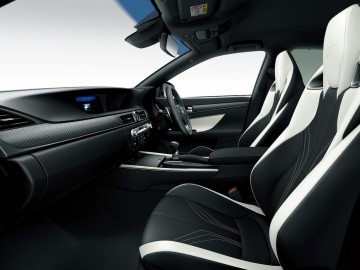 Lexus odświeża model GS F